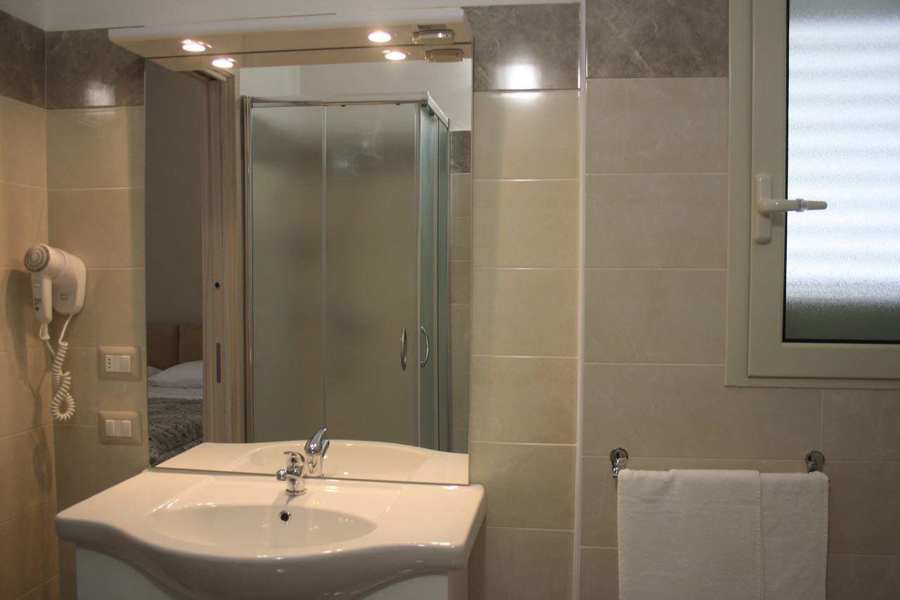 San Andreas Suites Лече Екстериор снимка
